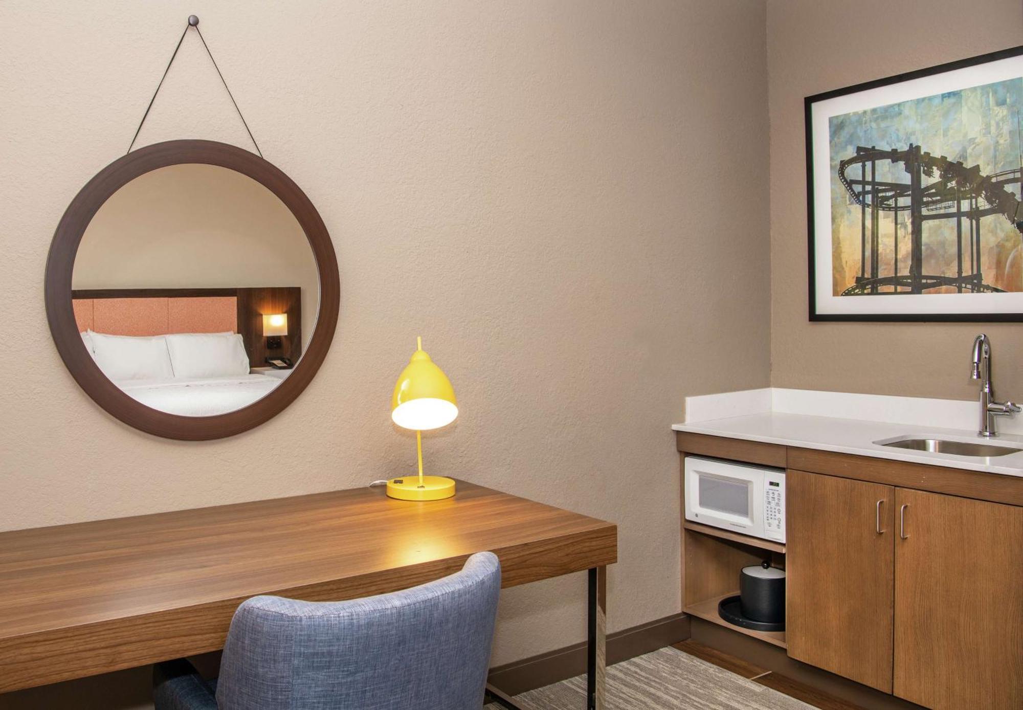 Hotel Hampton Erie-south 3*