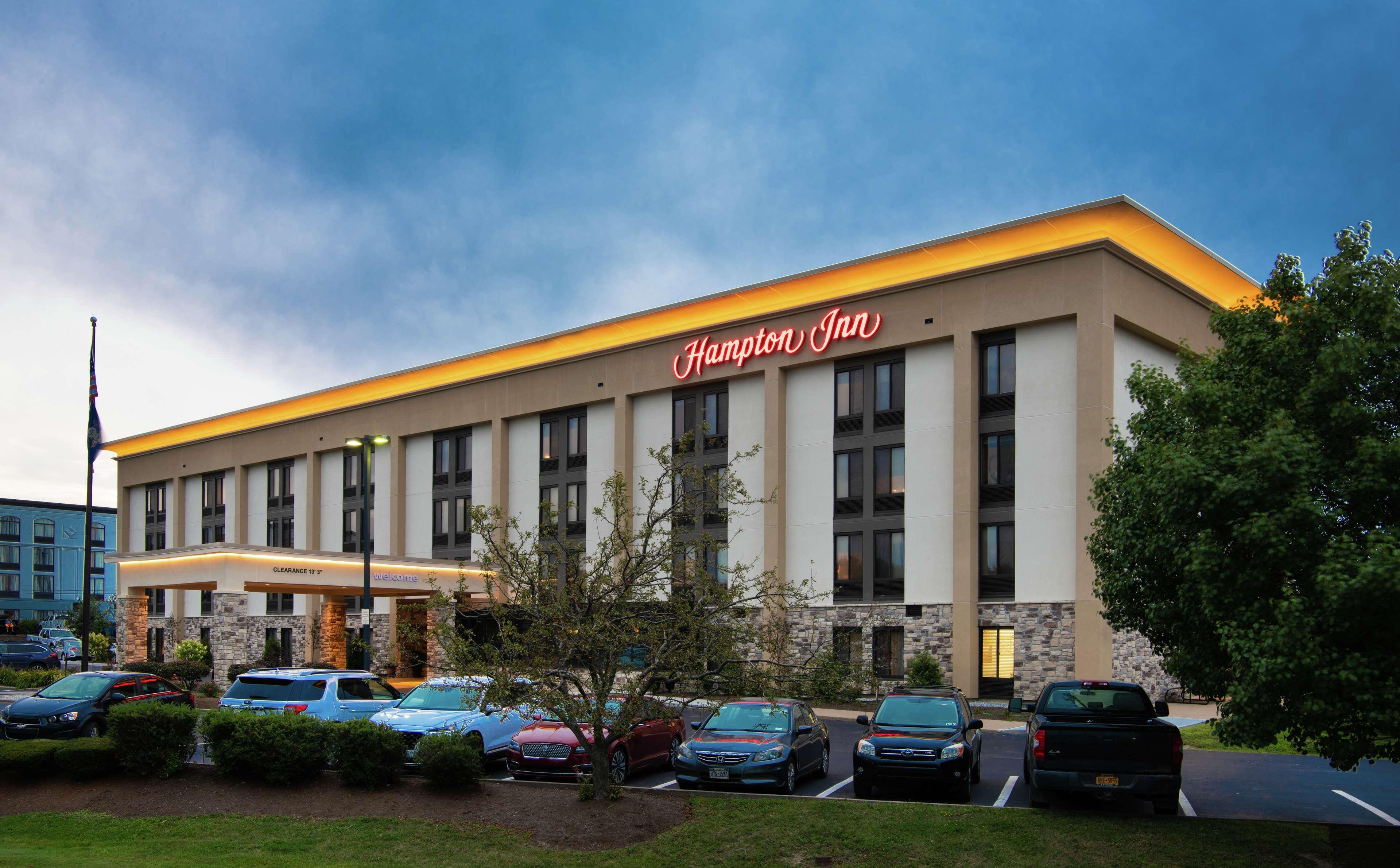 Hotel Hampton Erie-south