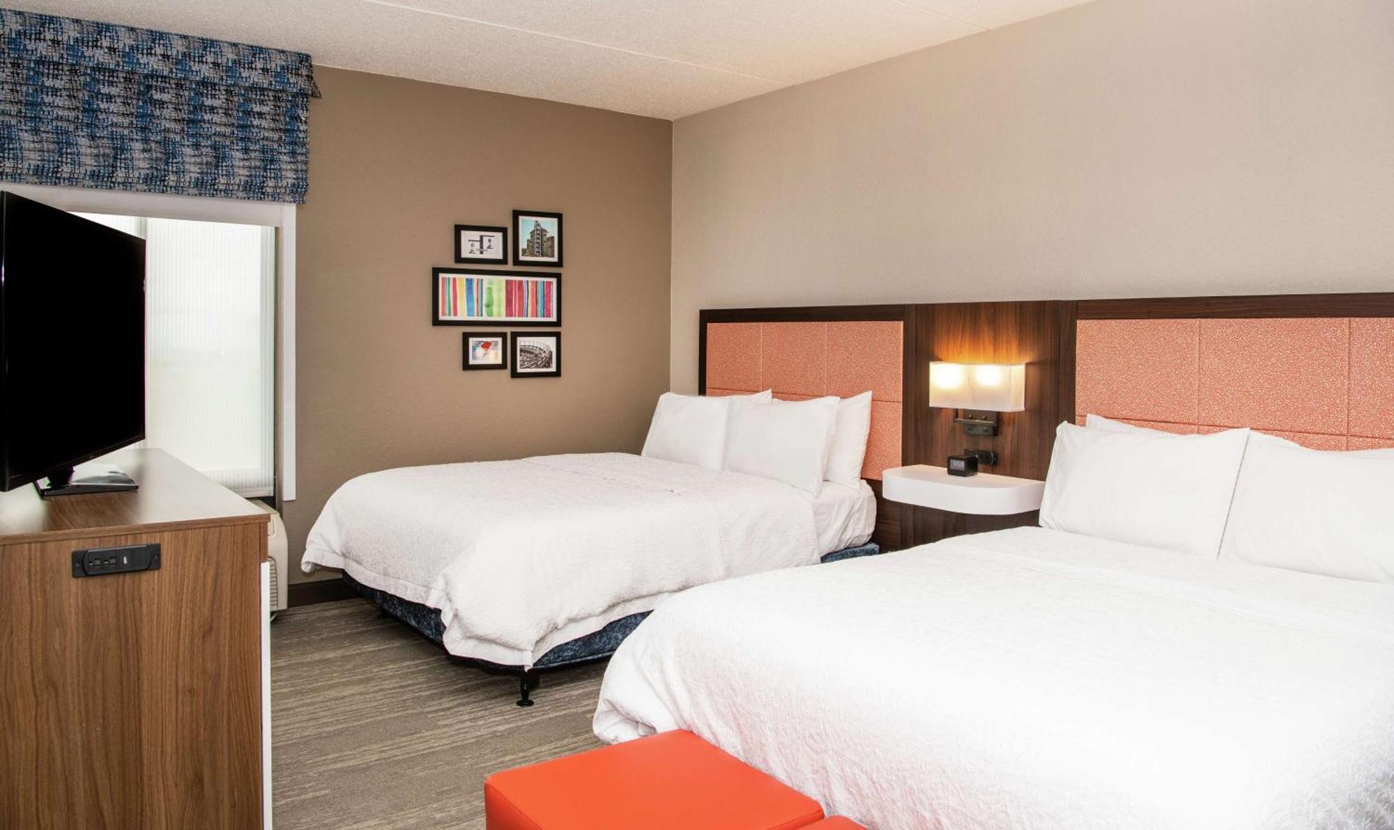 Hampton Erie-south 3* Erie