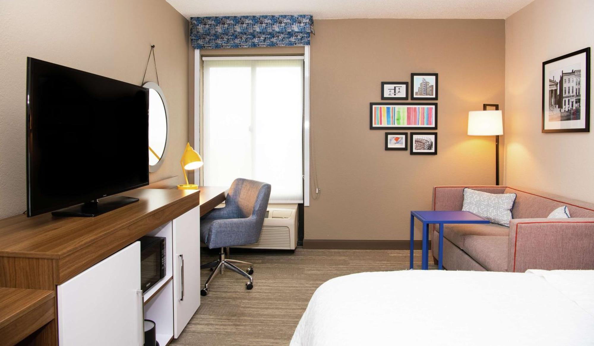 Hampton Erie-south 3* Erie