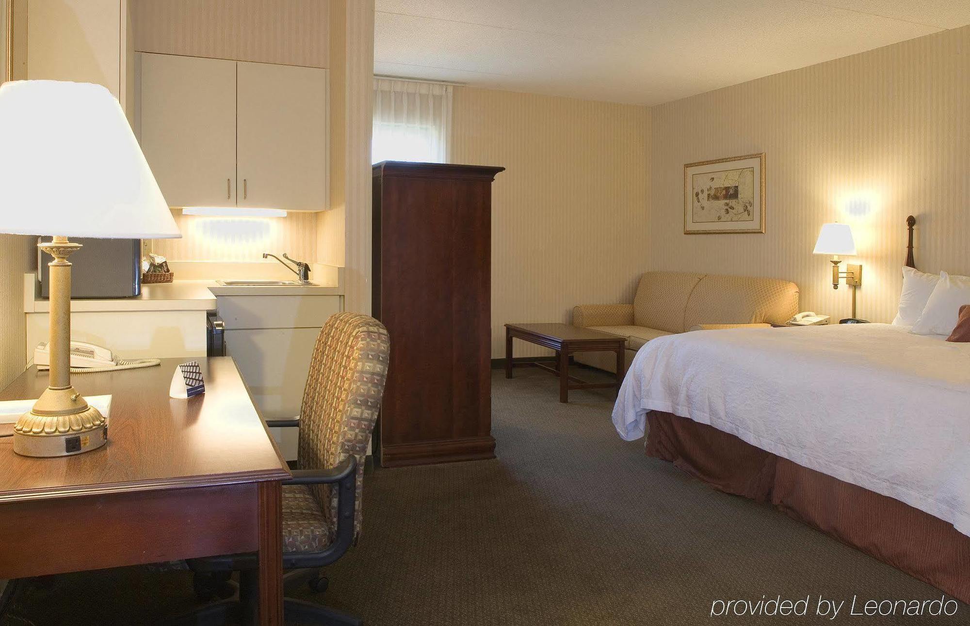 Hotel Hampton Erie-south 3*